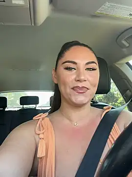 lovely beast online show from November 25, 2025, 5:57 pm