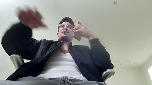 Snapshot of SebastianReiss chatting on March 22, 2026, 10:51 am SebastianReiss online show from March 22, 2026, 10:51 am