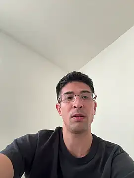 Snapshot of SebastianReiss chatting on April 18, 2026, 1:20 am SebastianReiss online show from April 18, 2026, 1:20 am