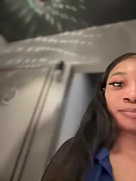   Nessa   online show from March 7, 2025, 3:07 pm