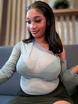   Nessa   online show from October 19, 2025, 11:33 am