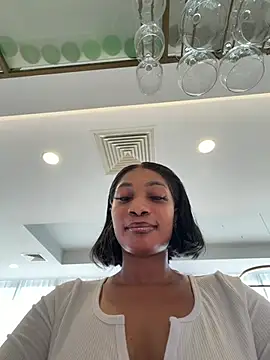 Snapshot of __Nessa__ chatting on February 14, 2026, 12:57 pm Nessa online show from February 14, 2026, 12:57 pm