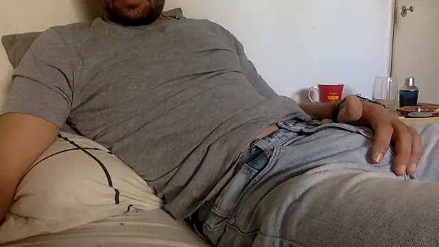 Snapshot of BADGUY2021 chatting on October 17, 2025, 11:57 am BADGUY2021 online show from October 17, 2025, 11:57 am