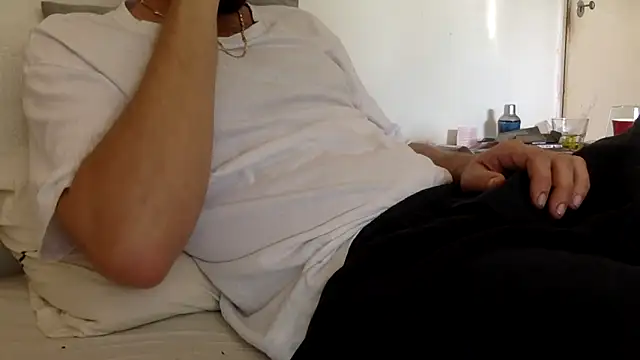 Snapshot of BADGUY2021 chatting on November 2, 2025, 7:55 am BADGUY2021 online show from November 2, 2025, 7:55 am