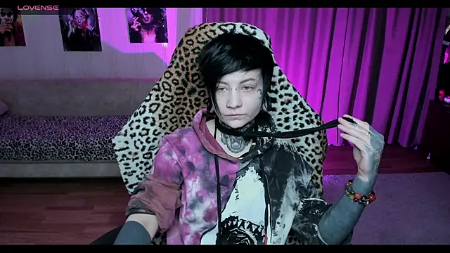 acid trip1l online show from January 19, 2025, 6:53 pm