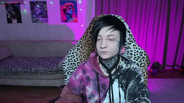 acid trip1l online show from February 15, 2025, 7:28 pm