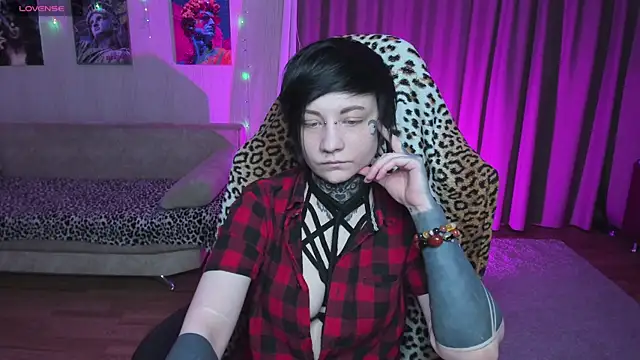 acid trip1l online show from March 11, 2025, 7:25 pm