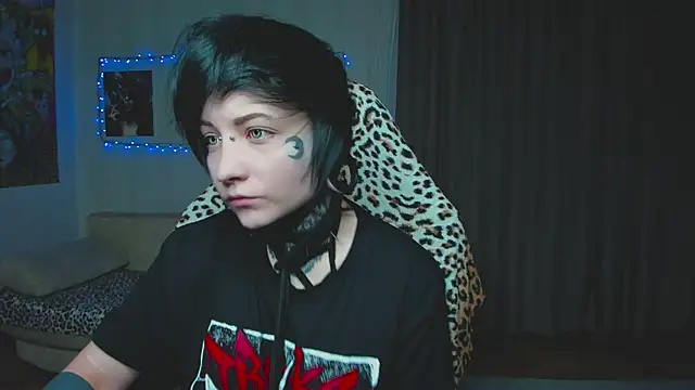 acid trip1l online show from October 12, 2025, 8:19 pm