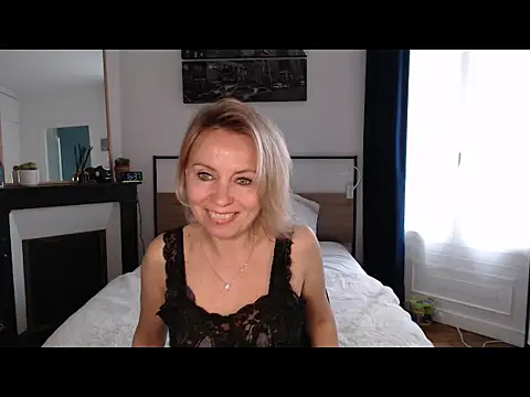 Snapshot of ADreamLady chatting on March 9, 2026, 3:38 pm ADreamLady online show from March 9, 2026, 3:38 pm