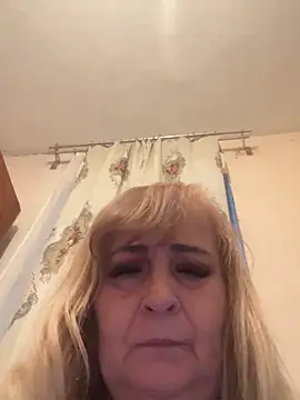 Irina2909xh online show from October 25, 2025, 10:48 pm