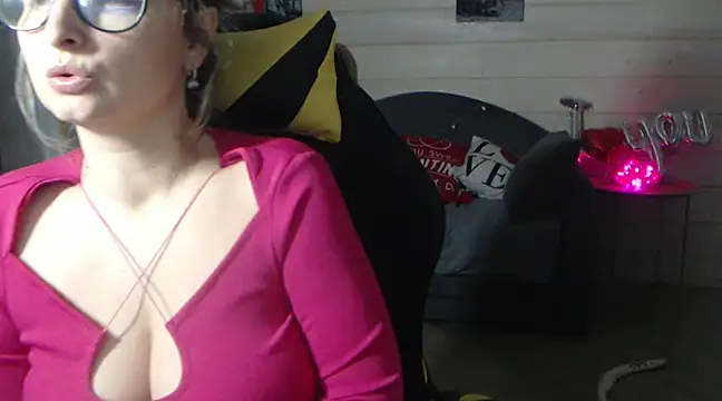 Snapshot of RubiLakros chatting on February 13, 2025, 4:17 pm RubiLakros online show from February 13, 2025, 4:17 pm