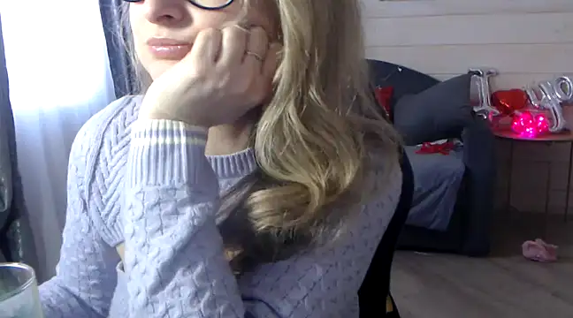 Snapshot of RubiLakros chatting on February 15, 2025, 11:39 am RubiLakros online show from February 15, 2025, 11:39 am