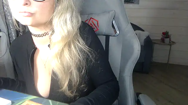 Snapshot of RubiLakros chatting on September 8, 2025, 7:13 pm RubiLakros online show from September 8, 2025, 7:13 pm