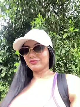 AshleyJhonson online show from November 9, 2025, 7:23 pm