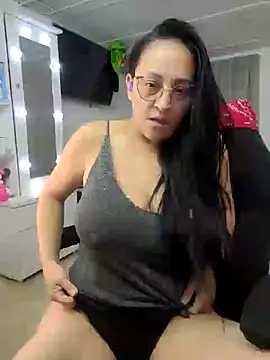 Snapshot of Ameliarizo chatting on March 19, 2025, 10:31 pm Ameliarizo online show from March 19, 2025, 10:31 pm