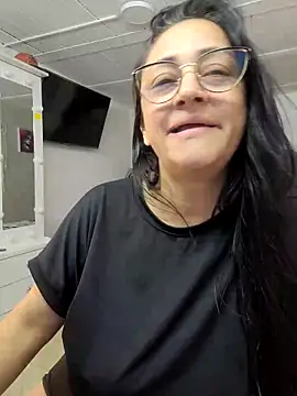 Ameliarizo online show from February 27, 2026, 1:05 am