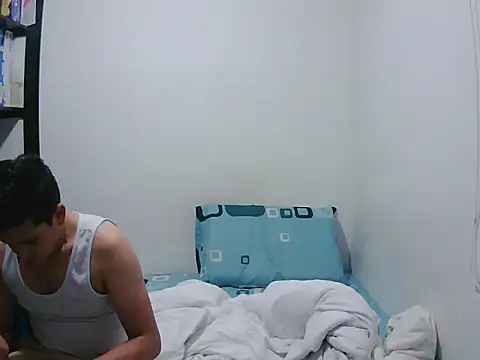 Snapshot of Eduardzmm chatting on March 9, 2026, 10:47 pm Eduardzmm online show from March 9, 2026, 10:47 pm