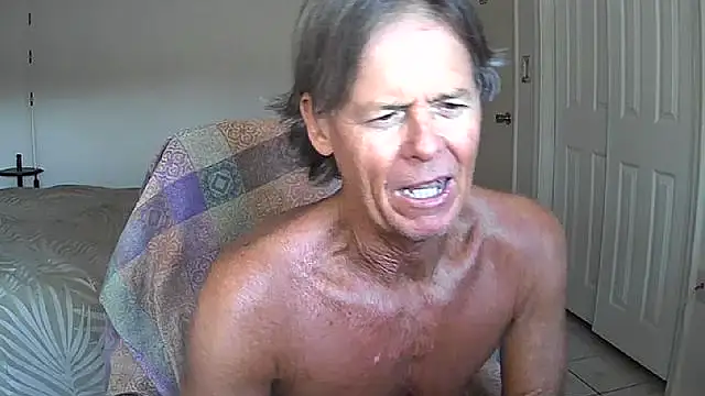 nakeedcowboi65 online show from May 15, 2026, 11:56 pm