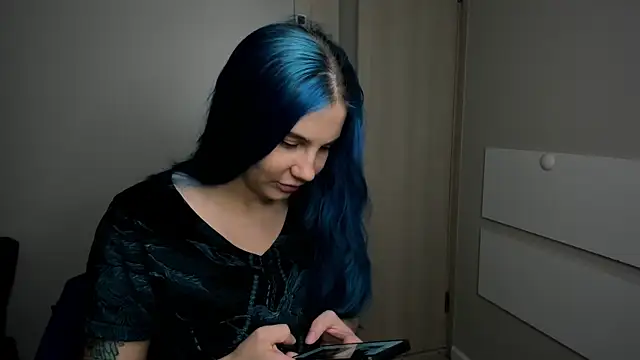 Snapshot of JuliaBusty chatting on November 7, 2025, 3:45 pm JuliaBusty online show from November 7, 2025, 3:45 pm