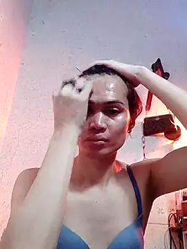 QueenSoreal online show from February 24, 2025, 4:58 pm