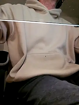 verylargecock online show from September 14, 2025, 11:04 pm