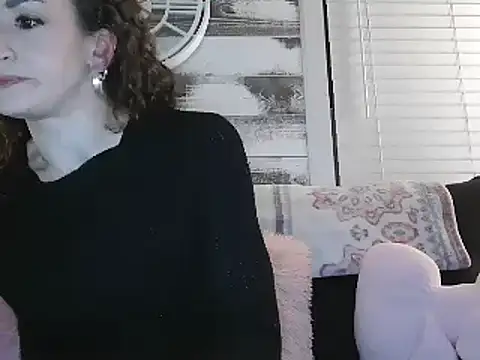 Snapshot of AshleyRain chatting on January 12, 2025, 9:40 am AshleyRain online show from January 12, 2025, 9:40 am