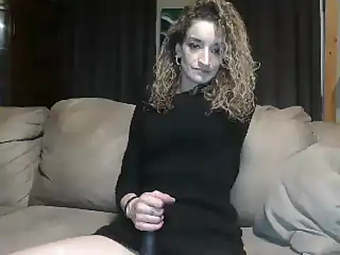 Snapshot of AshleyRain chatting on March 1, 2026, 7:43 am AshleyRain online show from March 1, 2026, 7:43 am