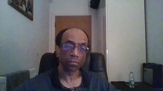 Snapshot of rauncher1 chatting on February 27, 2025, 12:32 am rauncher1 online show from February 27, 2025, 12:32 am