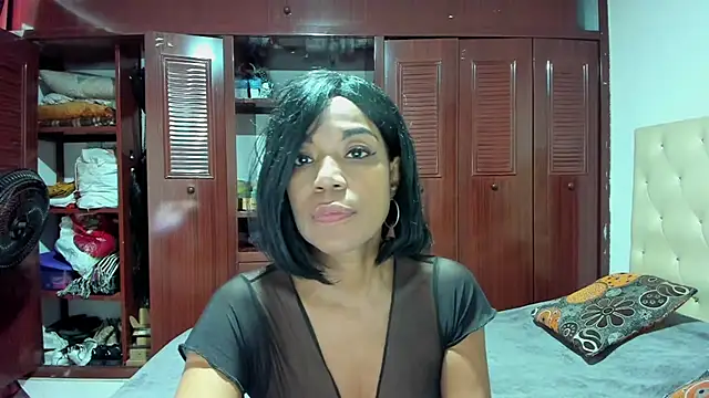 Snapshot of LUISSA_ chatting on January 16, 2025, 12:20 pm LUISSA online show from January 16, 2025, 12:20 pm