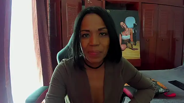 Snapshot of LUISSA_ chatting on January 27, 2025, 6:20 pm LUISSA online show from January 27, 2025, 6:20 pm