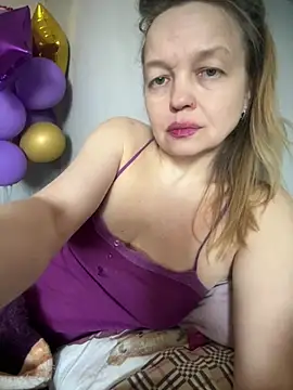 Snapshot of Susanel chatting on March 16, 2025, 9:05 am Susanel online show from March 16, 2025, 9:05 am