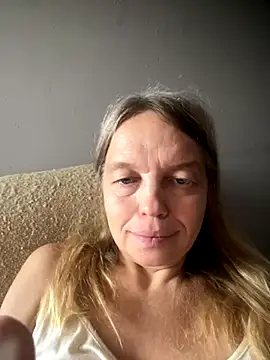 Snapshot of Susanel chatting on October 11, 2025, 10:03 am Susanel online show from October 11, 2025, 10:03 am