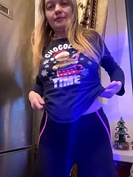 Snapshot of Susanel chatting on January 6, 2026, 1:26 pm Susanel online show from January 6, 2026, 1:26 pm