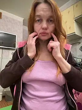 Snapshot of Susanel chatting on February 17, 2026, 8:15 pm Susanel online show from February 17, 2026, 8:15 pm