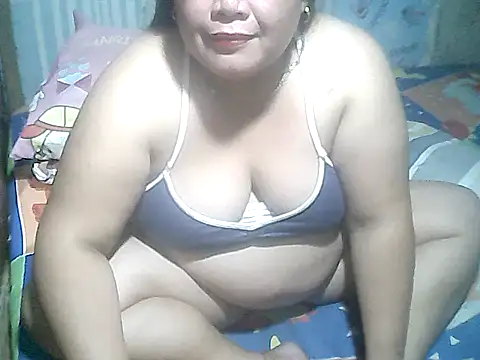 Snapshot of cutechubbyasian chatting on May 21, 2026, 2:24 pm cutechubbyasian online show from May 21, 2026, 2:24 pm