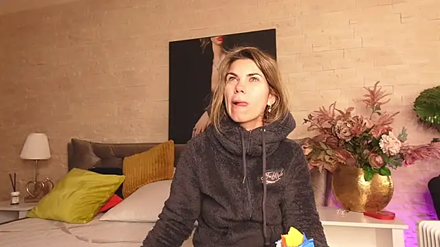 FeliciaKrige online show from March 15, 2026, 5:08 pm