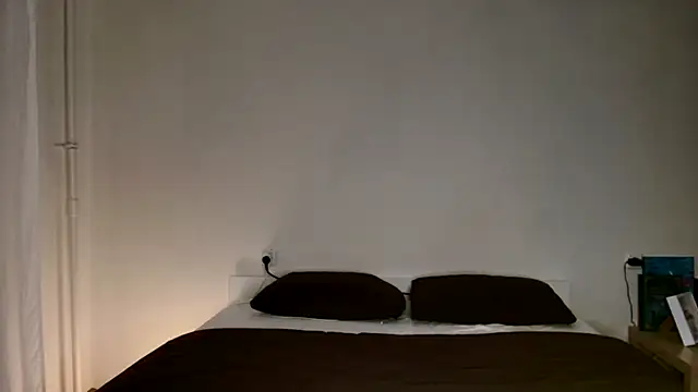 Snapshot of Milky___Way chatting on November 13, 2025, 1:10 pm Milky Way online show from November 13, 2025, 1:10 pm