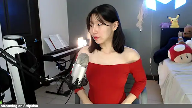 Snapshot of minarocket_ chatting on February 10, 2026, 2:21 pm minarocket online show from February 10, 2026, 2:21 pm