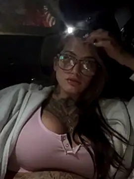 Snapshot of lexymarie chatting on October 30, 2025, 10:32 pm lexymarie online show from October 30, 2025, 10:32 pm