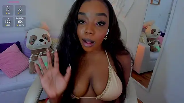 Snapshot of zobe_love chatting on February 26, 2025, 8:33 pm zobe love online show from February 26, 2025, 8:33 pm
