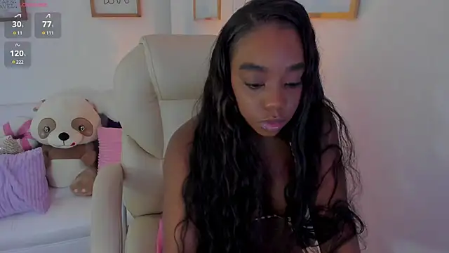 Snapshot of zobe_love chatting on April 22, 2026, 5:03 pm zobe love online show from April 22, 2026, 5:03 pm