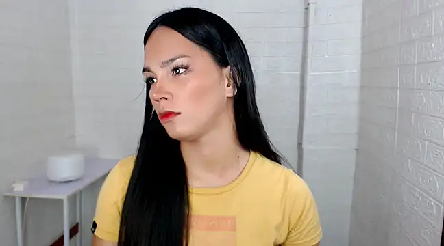 urnaughtydolly69 online show from March 22, 2025, 2:47 pm