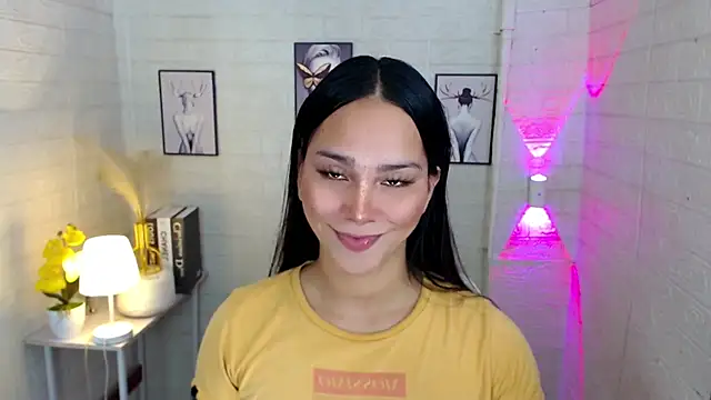 urnaughtydolly69 online show from November 6, 2025, 2:01 am