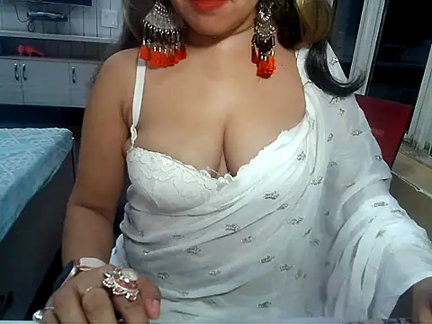 Snapshot of yourradhika chatting on March 17, 2025, 8:51 pm yourradhika online show from March 17, 2025, 8:51 pm