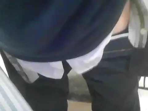 polloiw online show from October 2, 2025, 12:12 pm