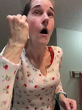 Snapshot of lolabunny9 chatting on December 1, 2025, 5:07 pm lolabunny9 online show from December 1, 2025, 5:07 pm