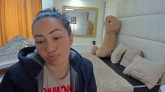 Snapshot of gaby_trent chatting on February 4, 2026, 2:01 pm gaby trent online show from February 4, 2026, 2:01 pm