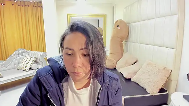 Snapshot of gaby_trent chatting on February 24, 2026, 2:48 pm gaby trent online show from February 24, 2026, 2:48 pm