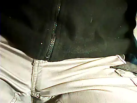 Snapshot of kalinixta chatting on October 12, 2025, 7:35 pm kalinixta online show from October 12, 2025, 7:35 pm