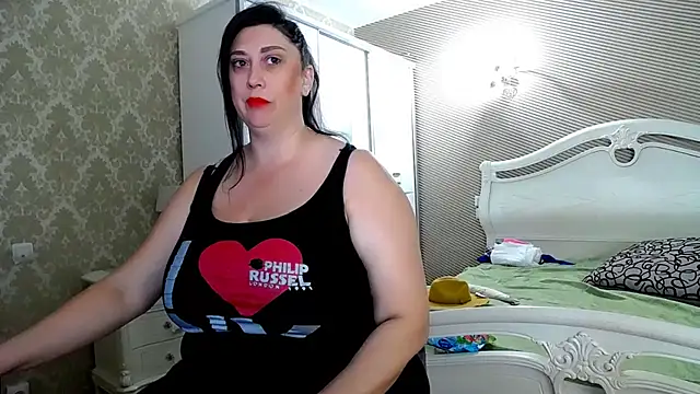 Evelyn Shy online show from October 28, 2025, 7:34 am